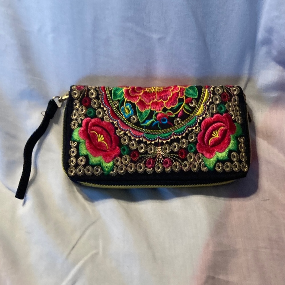 Made in Mexico Embroidered Floral Clutch - Multicolor